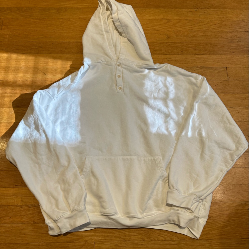 Rudy Jude White Hooded Pullover—like new!